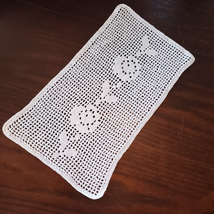Vintage Estate Handmade Crochet Table Dresser Doily Approx 17x10&quot; Beige ... - $12.00