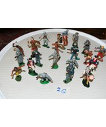 Lot 21 Vintage Britains various foot soldier W broken weapons for bits p... - $57.23 CAD