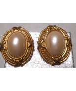 AVON Vintage Capitol Style Pierced Earrings w Surgical Steel Posts Gold tone - $13.85