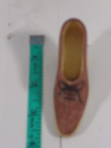 tan and cream heel shoe miniature resin 40&#39;s style - £4.67 GBP