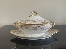 Haviland Limoges France Schleiger 844 Lidded Gravy Boat with Attached Underplate - £236.61 GBP
