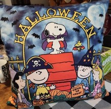 P EAN Uts Halloween Trick Or Treat Decorative Pillow 18x18 Lights Up - £27.10 GBP