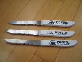 Vintage Pioneer Seed Brand Steak Knife Lot of 3 - $8.50