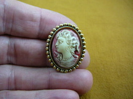 (cred-18) Woman hair ponytail flower ivory lady red CAMEO oval brass Pin Pendant - £23.65 GBP