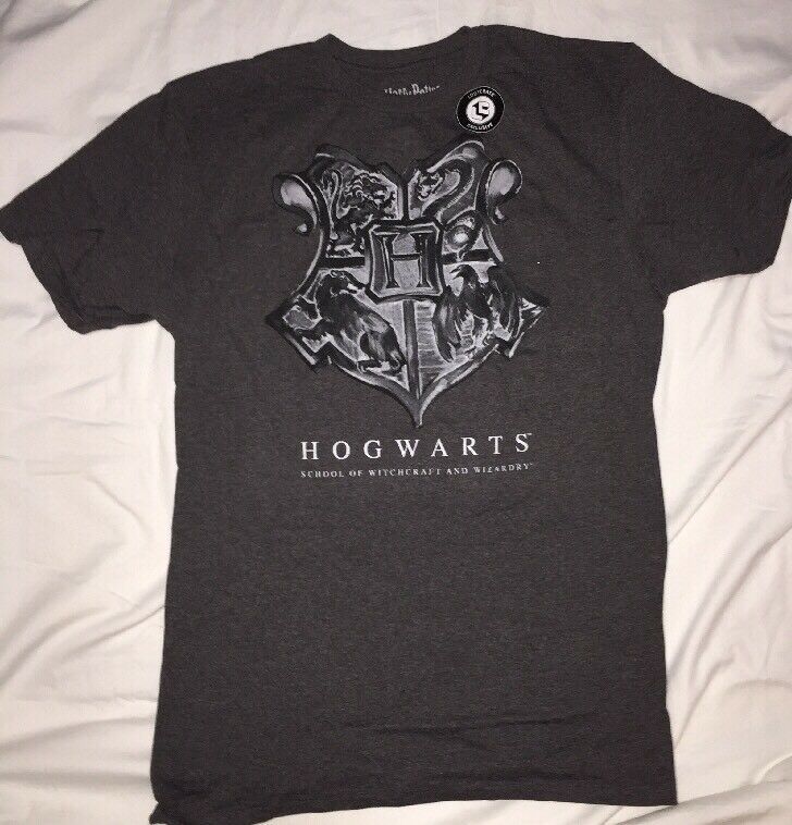 Loot Crate Exclusive Wizarding World of Harry Potter Hogwarts Crest T-Sh... - $21.78