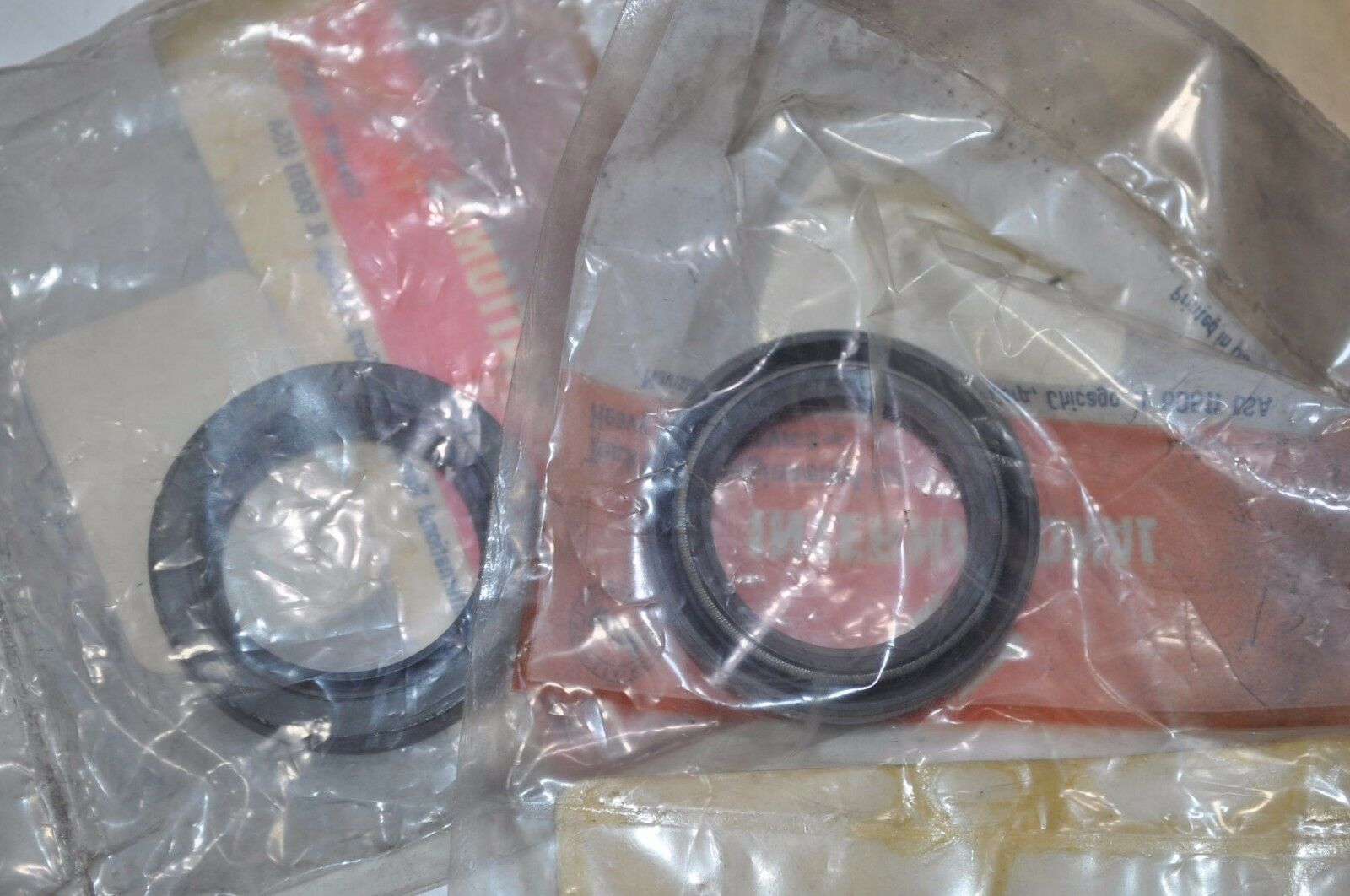 NEW International Lot of 2 Oil Seals Part# 1691288C2 - $13.79