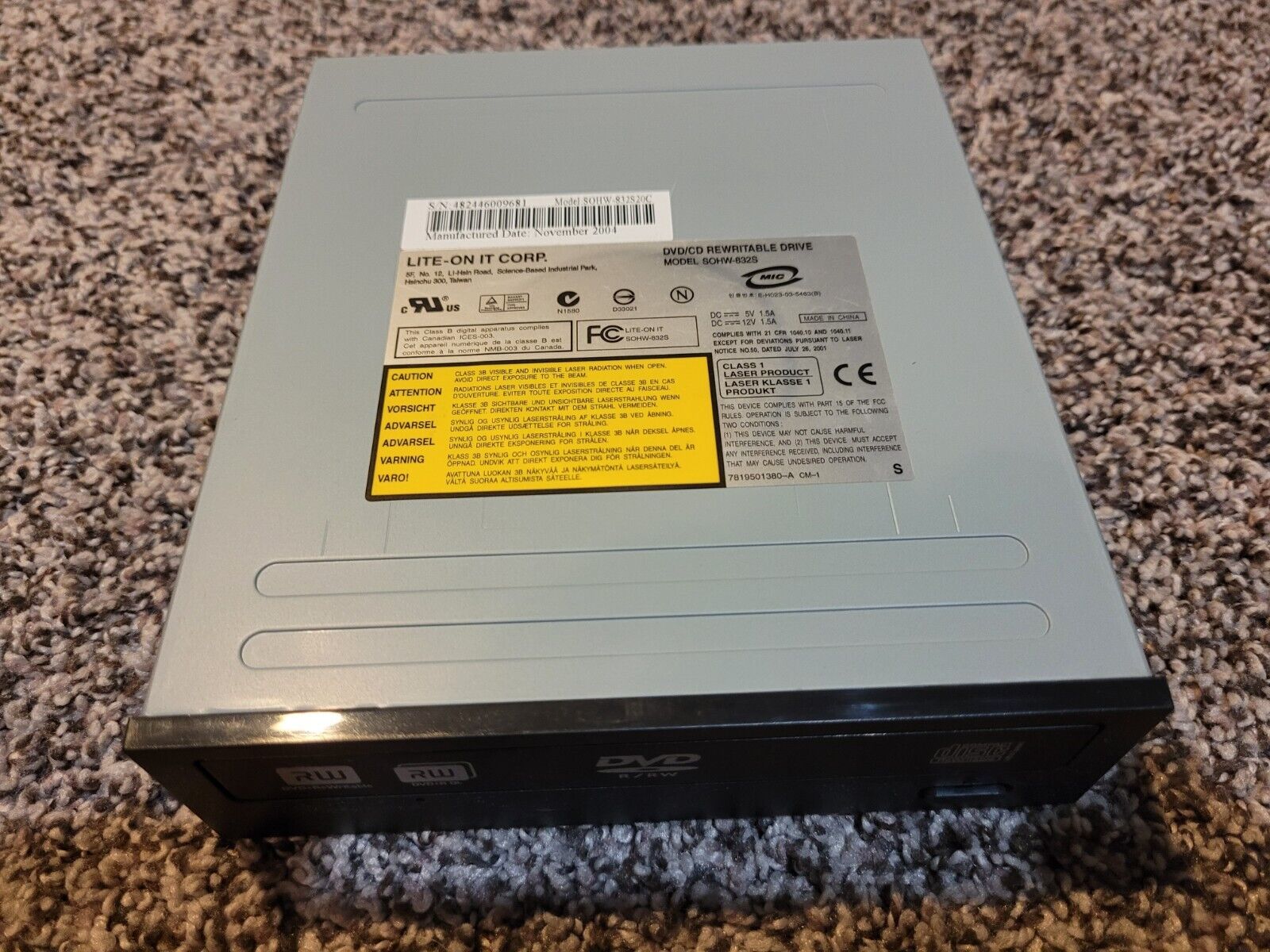 Vintage Compaq Presario SR1320NX CD/DVD Model SOHW-832S - From Working C... - $17.00