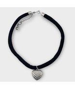 VINTAGE Y2K Silver heart on velvet rope choker - $16.40 CAD