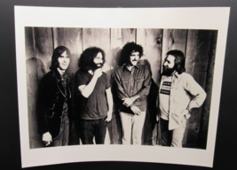 Grateful Dead B&amp;W Photo Jerry Garcia Band Photo Standing Together 1970&#39;s... - $276.58 MXN
