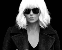 Charlize Theron cool sexy pose in black with sunglasses Atomic Blonde 8x10 photo - $10.99