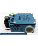 Honeywell GLEB01A2B Micro Adjustable Roller Lever Limit Switch GLE-Series - $78.78 CAD