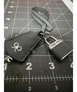 Nine West Key Fob Ring with Decorative GREY SILVER Lock &amp; KEY - $318.72 MXN