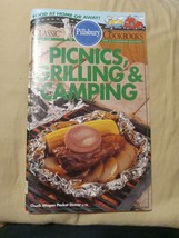 1994 June, Pillsbury Classic Cookbook &quot;Picnics, Grilling&quot; Recipe Booklet #160 - $4.00