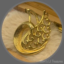 Vintage Gold Tone Open Work Swan Brooch Pin Signed Trifari - $15.68