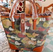 NEW Dooney &amp; Bourke New Rare Camouflage Duck Dover Large Tote Bag Retired - $197.01