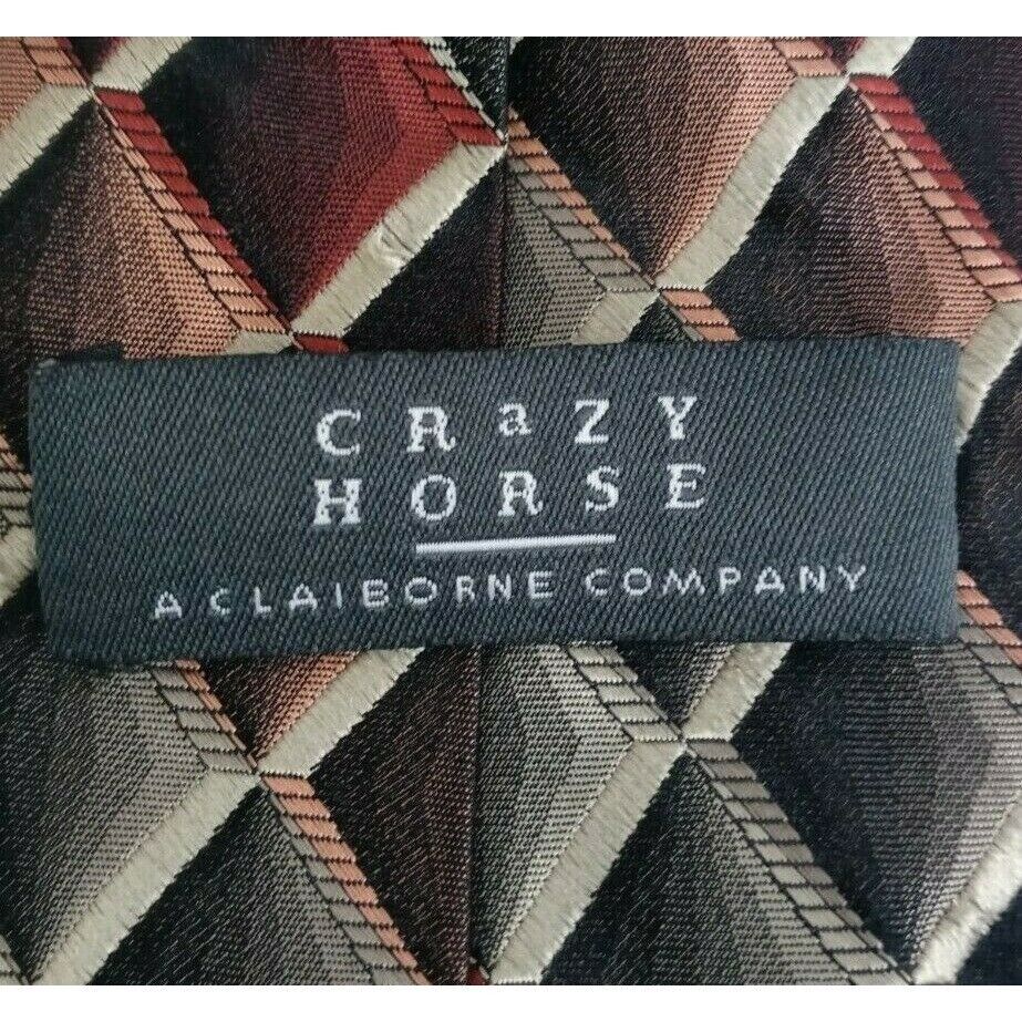 Crazy Horse Tie With Red & Gray/Silver Diamond Designs Item image 5