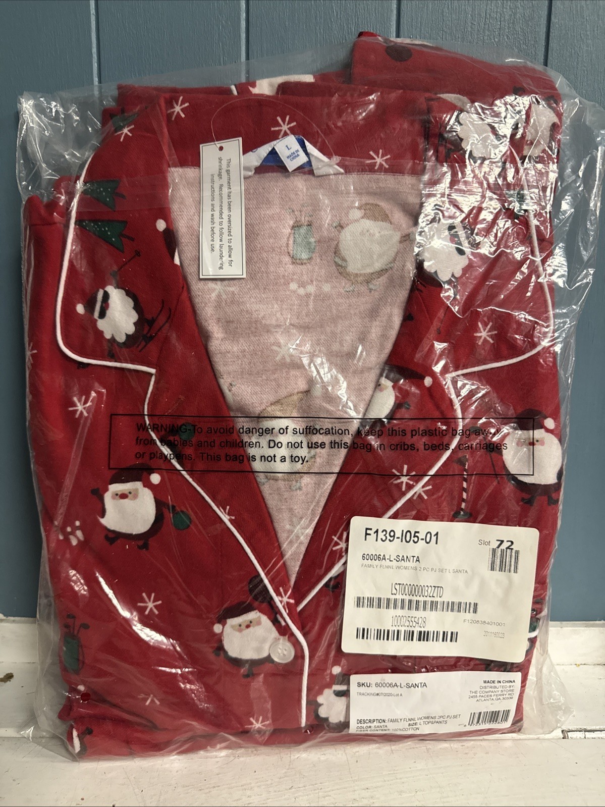 NWT The COMPANY STORE Flannel Pajama Set Two-Piece Red SANTA Print Size L - $39.59
