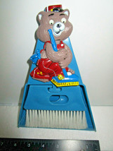 Vintage Mini Dustpan, Brush Set. Hartin International 1990 Googly Eyed Bear - £7.05 GBP