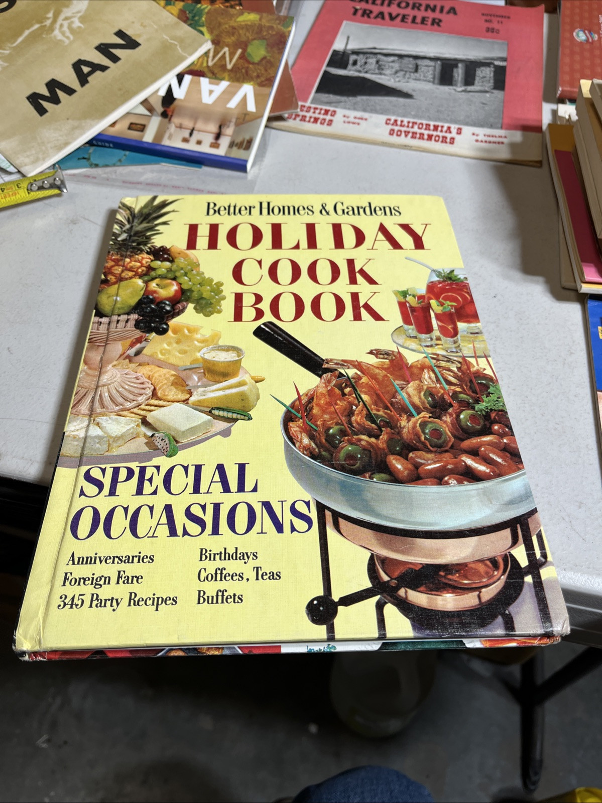 Better Homes &amp; Gardens Holiday Cook Book Vintage 1968 7th Printing Hardc... - $8.60