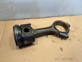 Detroit Diesel DD13 Connecting Rod 47100, A47102 with Piston - $3,117.46 MXN