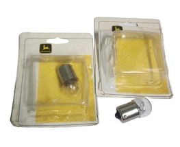 ( 2 Pieces ) John Deere U44537 15W 28V interior bulb - $276.96 MXN