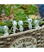 10 Piece Glow In The Dark Luminous Tree Elves - €19,02 EUR