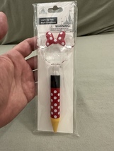 Disney Parks Minnie Mouse Light Up Color Changing  Pen NEW