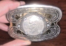 O Vintage 1976 Bicentennial Western Style Belt Buckle w/ Eisenhower Dollar - £22.17 GBP