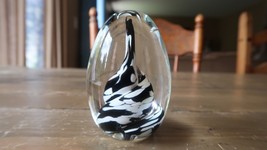 Vintage 1998 Signed Titan Glass Paperweight Black White Spiral 3.25&quot; - £18.68 GBP