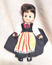 Vogue Ginny Vinyl Doll by Vogue 8&quot; Tall - £10.35 GBP