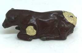 Vintage Jonh Hill &amp; Co Painted Lead Cow, Brown with White Spots, Lying Down - $143.42 MXN