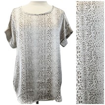 Entro Womens M Satiny Short Sleeve Animal Print Top Shirt Taupe Cream Boho  - $17.99