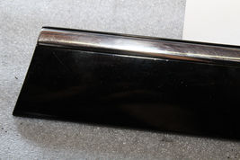 2003-2006 w215 MERCEDES CL500 CL55 CL600 DRIVER LEFT QUARTER CENTER MOLDING 1988 image 2