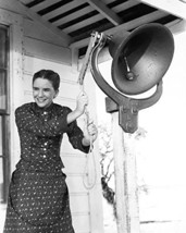 Melissa Gilbert,Little House On The Prairie 16X20 Canvas Ringing School Bell - £55.94 GBP