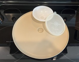 Tupperware 3 Piece Vintage Chip &amp; Dip &amp; Serve Tan Tray 492 &amp; Bowl with Lid - $182.05 MXN