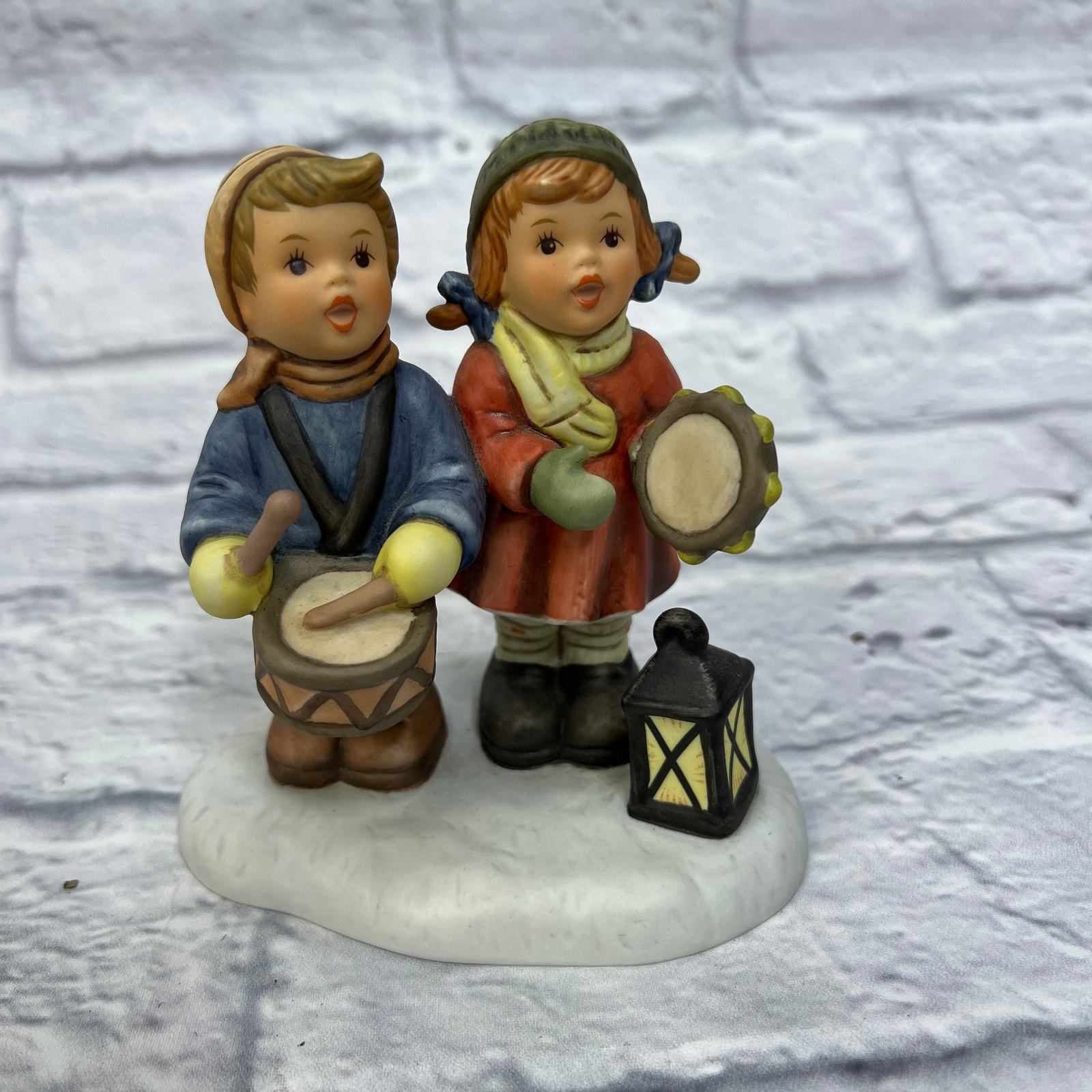 Berta Hummel Drumming for Joy 1998 Figurine BH 58 4.5" tall Boy Girl Drum