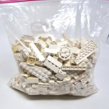 Lego Color Sorted Lot White 1 lb 13 oz Assorted Pieces Bricks - £19.32 GBP