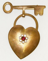 Vintage Gold Tone Heart &amp; Key Brooch - £7.90 GBP