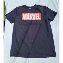 Marvel Comics Logo T-Shirt Size XL Black - $16.16 CAD