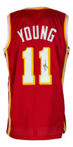 Trae Joven Atlanta Firmado Personalizado Rojo Camiseta de Baloncesto JSA - £271.37 GBP