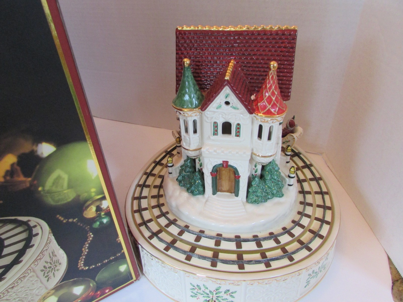 Lenox Holiday Musical  Roller Coaster Animated Tabletop Decor Item image 4