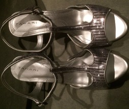 TAHARI SILVER SANDLES WITH HEEL SIZE 8 BRAND NEW - £12.51 GBP
