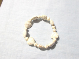 Cream White Hearts Howlite Beads And Round Spacers Stretch Bracelet 7 - 9&quot; - £3.92 GBP