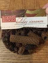 Rooms In Bloom Holiday Cinnamon Potpurri - £33.26 GBP
