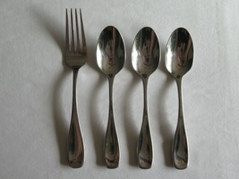 Mixed Lot Oneida VOSS Glossy 3x Soup Spoon 7&quot; Dinner Fork 8&quot; Stainless Flatware - £10.22 GBP