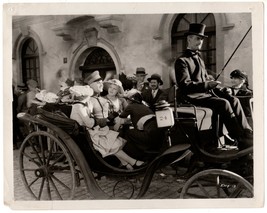 ALL QUIET ON THE WESTERN FRONT (1930) Young German Soldier Entertains Women - €39,37 EUR