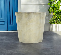 11&quot; Gray Recycled Plastic Indoor Outdoor Round Pot Planter - $84.58 CAD