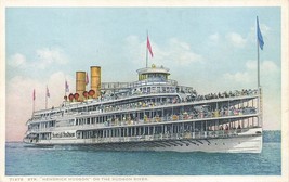 Steamer &quot;Hendrick Hudson&quot; on the Hudson River Postcard H39 - £2.81 GBP