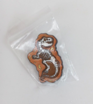 New Archeology T-Rex Dinosaur Bones Enamel Lapel Hat Pin - $6.92