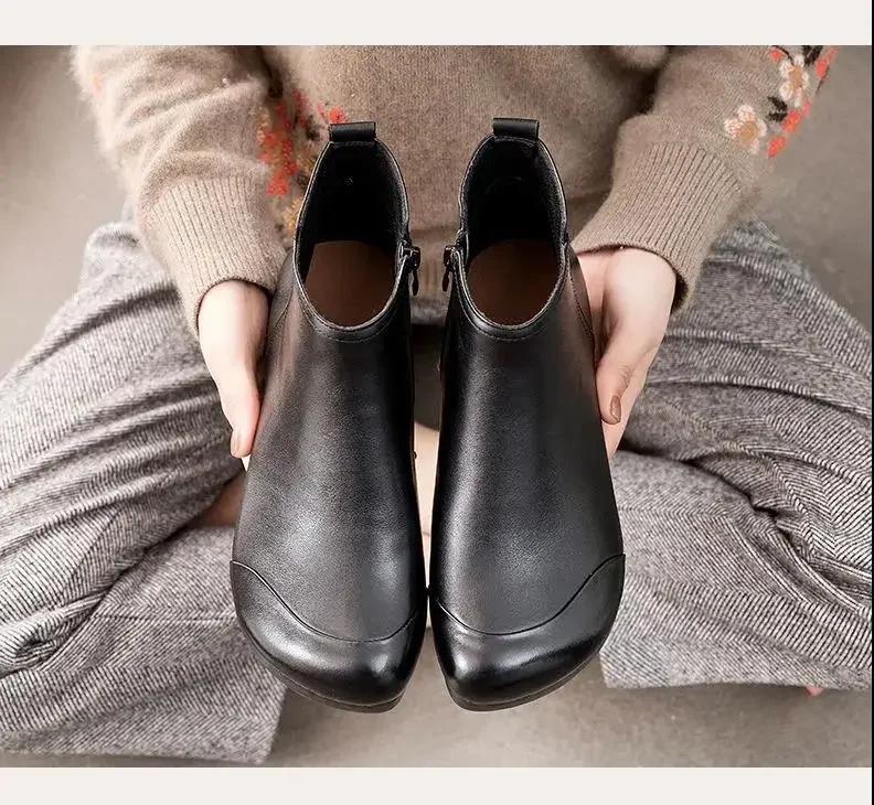 Large Size Winter New Retro Women Boots Grandmother Comfortable Shoes Flat Ankle - £30.37 GBP